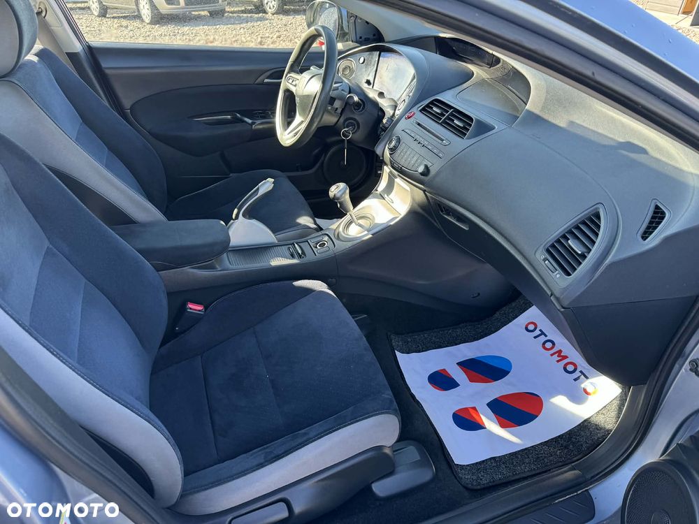 Honda Civic 1.4 Comfort - 11