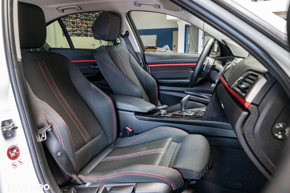 BMW Seria 3 325d Aut. Sport Line - 10