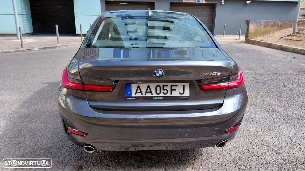 BMW 330 e Corporate Edition Auto - 9