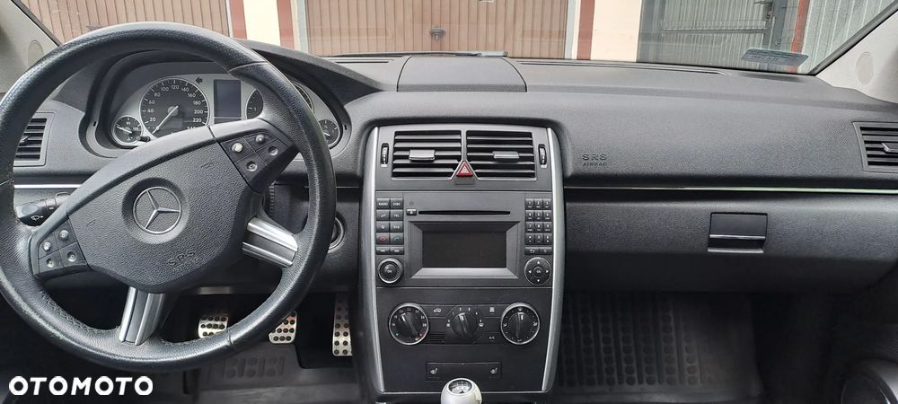 Mercedes-Benz Klasa B 200 CDI - 11