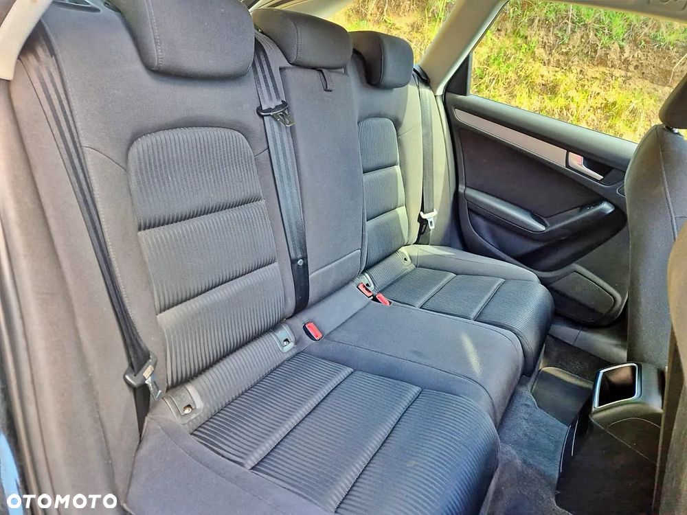 Audi A4 Avant 2.0 TDI DPF Ambiente - 7
