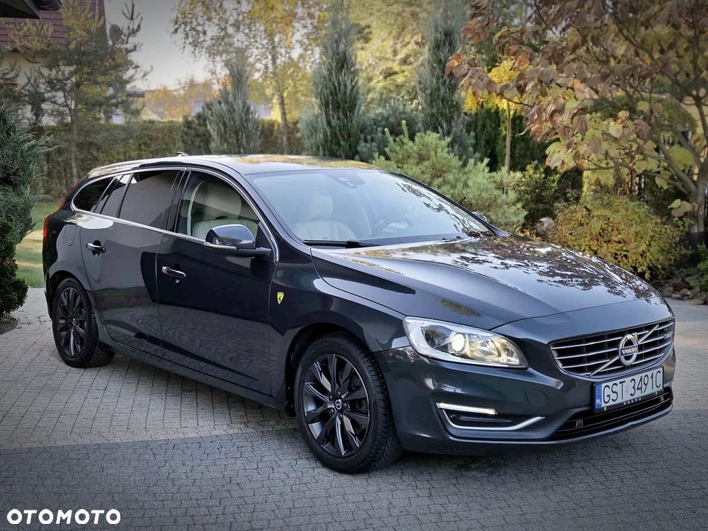 Volvo V60 D2 Summum - 4