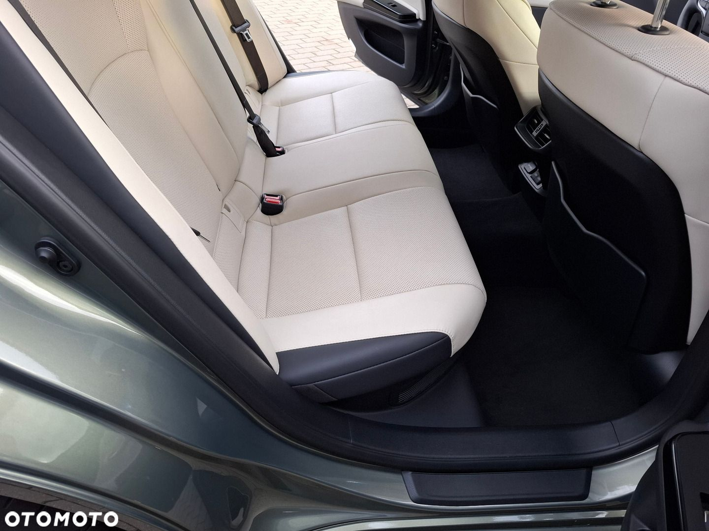 Lexus ES - 20