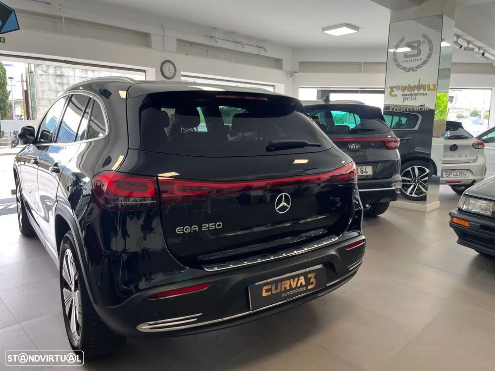 Mercedes-Benz EQA - 4