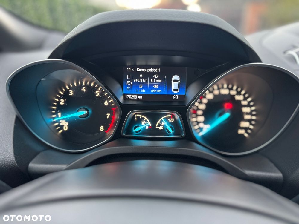 Ford Kuga - 24