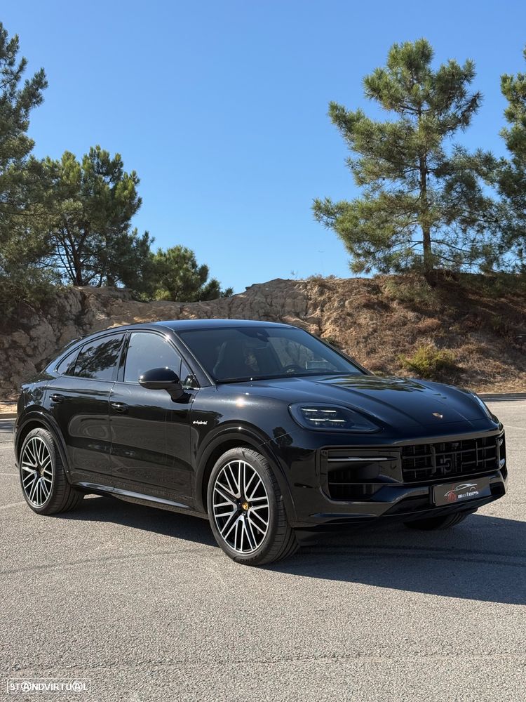 Porsche Cayenne Coupé E-Hybrid Black Edition - 3