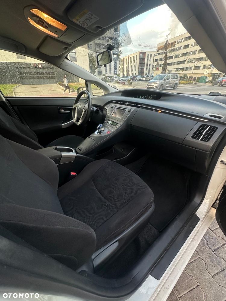 Toyota Prius Plug-in 1.8 HSD Prestige - 24