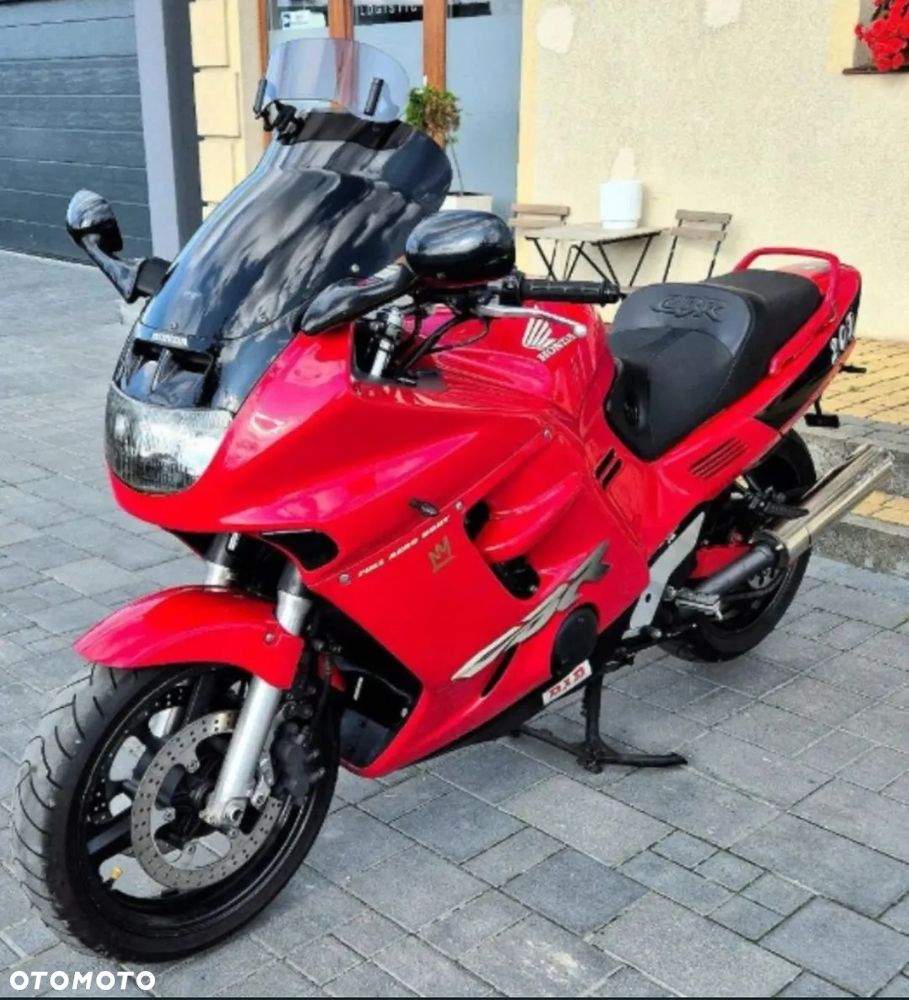 Honda CBR - 1