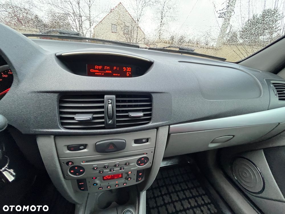 Renault Thalia 1.2 16V All Inclusive - 21