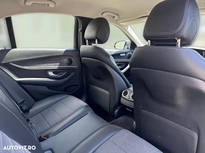 Mercedes-Benz E 200 9G-TRONIC - 14
