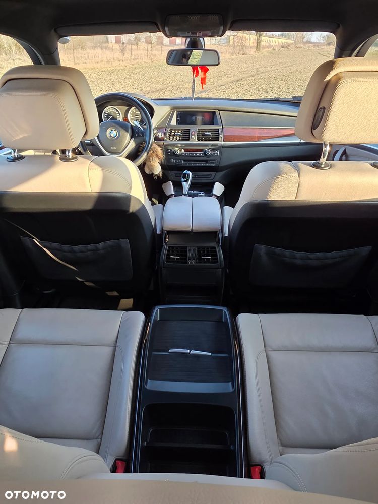BMW X6 - 29