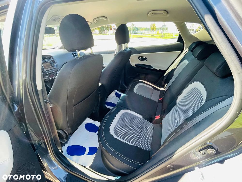Kia Ceed 1.6 GDI ISG Spirit - 10