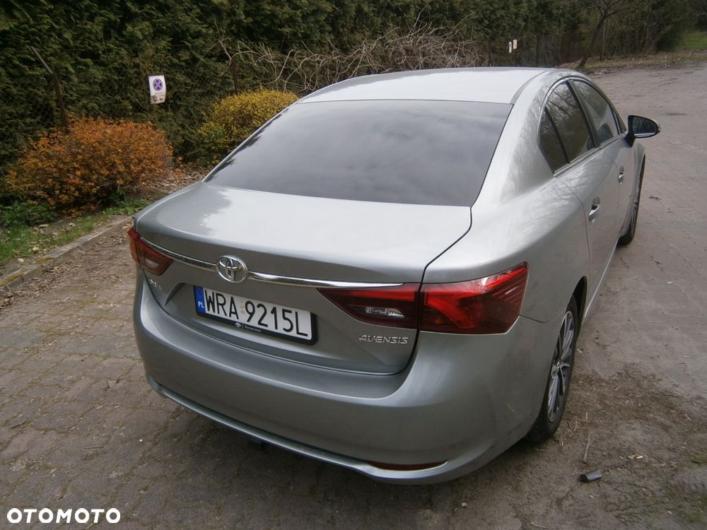 Toyota Avensis 1.8 Sol MS - 6