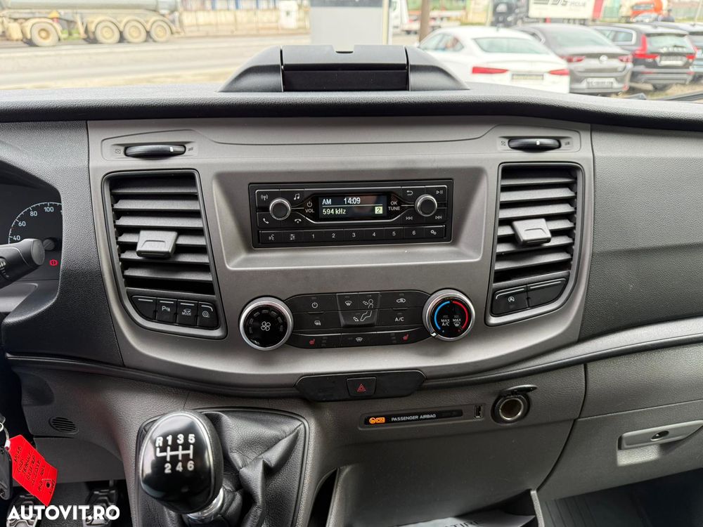 Ford Transit - 17