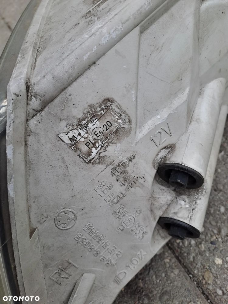 Skoda Octavia II lampy xenon lewa prawa i inne EU - 4