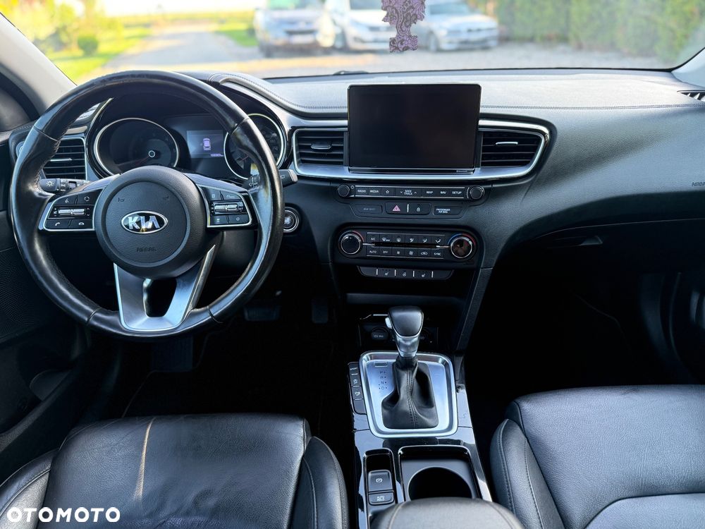 Kia Ceed 1.6 CRDi SCR L Business Line Plus DCT - 22