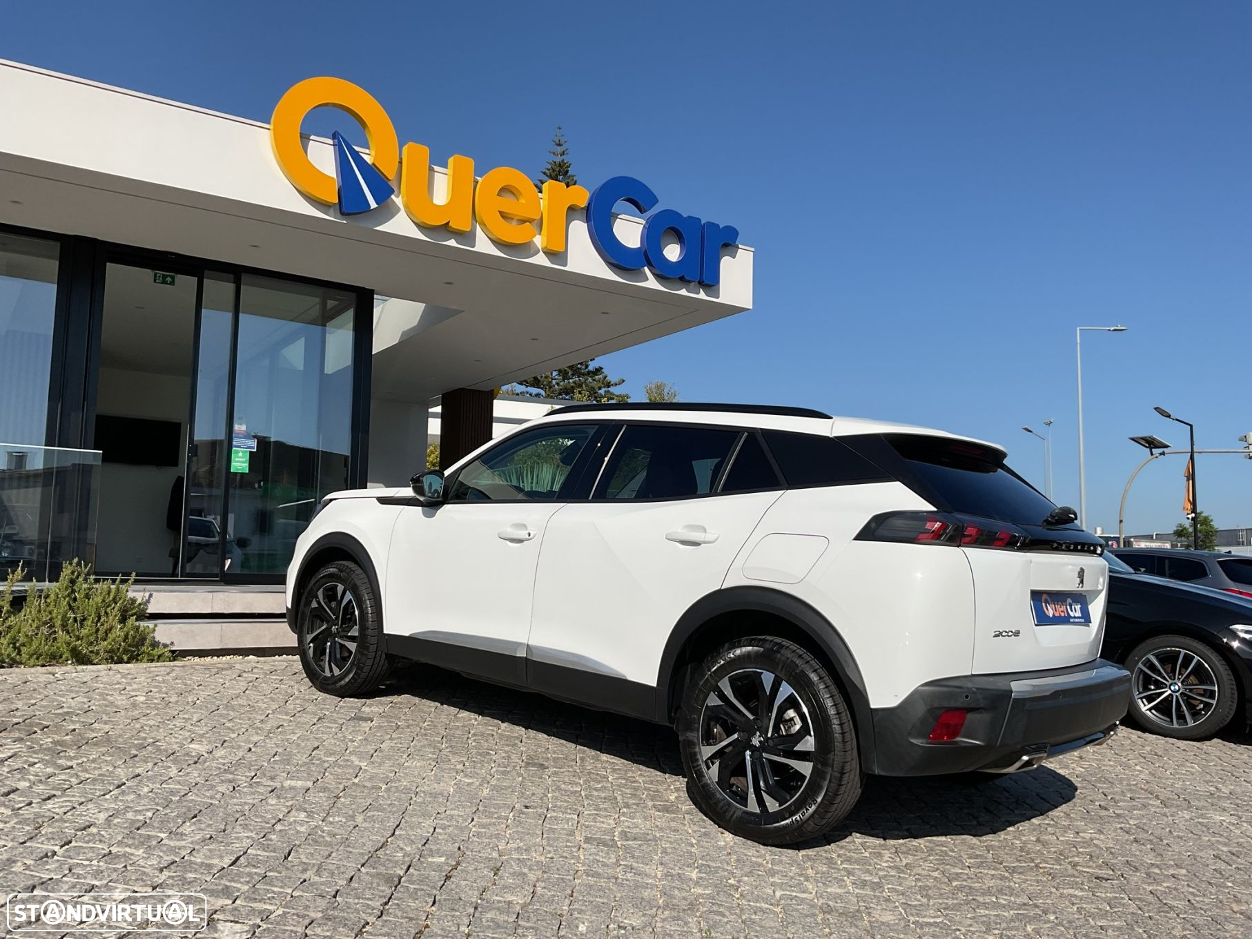 Peugeot 2008 1.2 PureTech Allure Pack EAT8 - 4