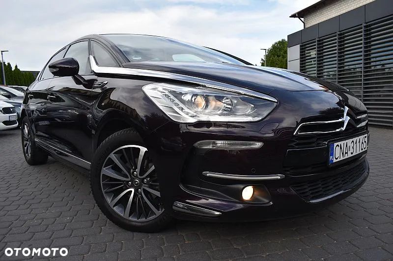Citroën DS5 e-HDi 115 EGS6 SoChic - 34