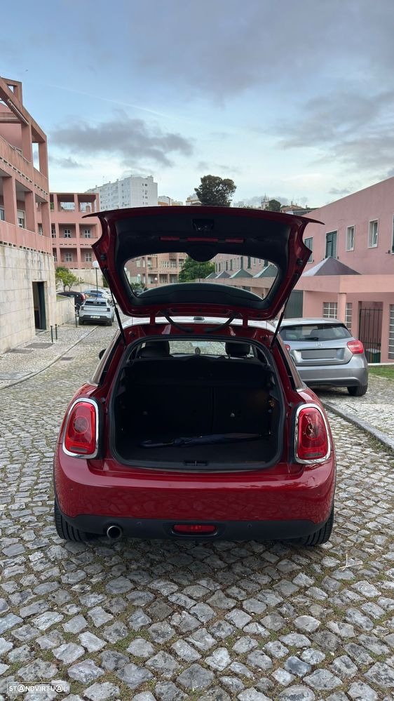 MINI 5 Portas Cooper D Auto - 10
