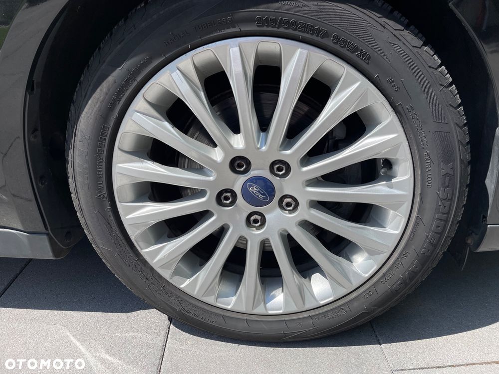 Ford Grand C-MAX - 38
