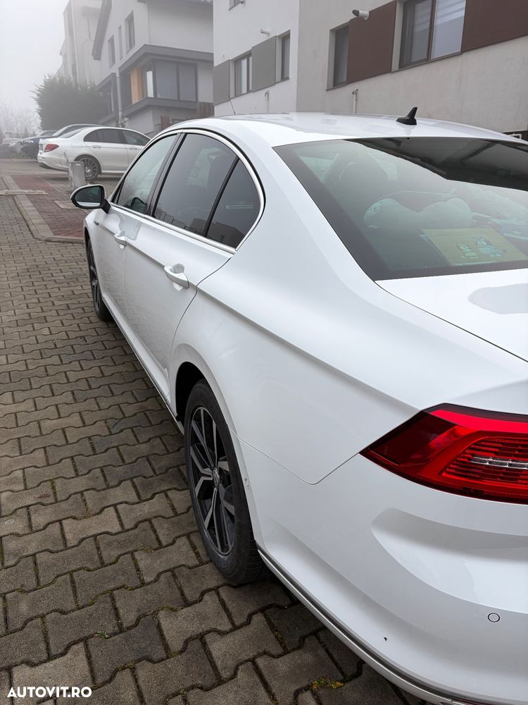 Volkswagen Passat - 7