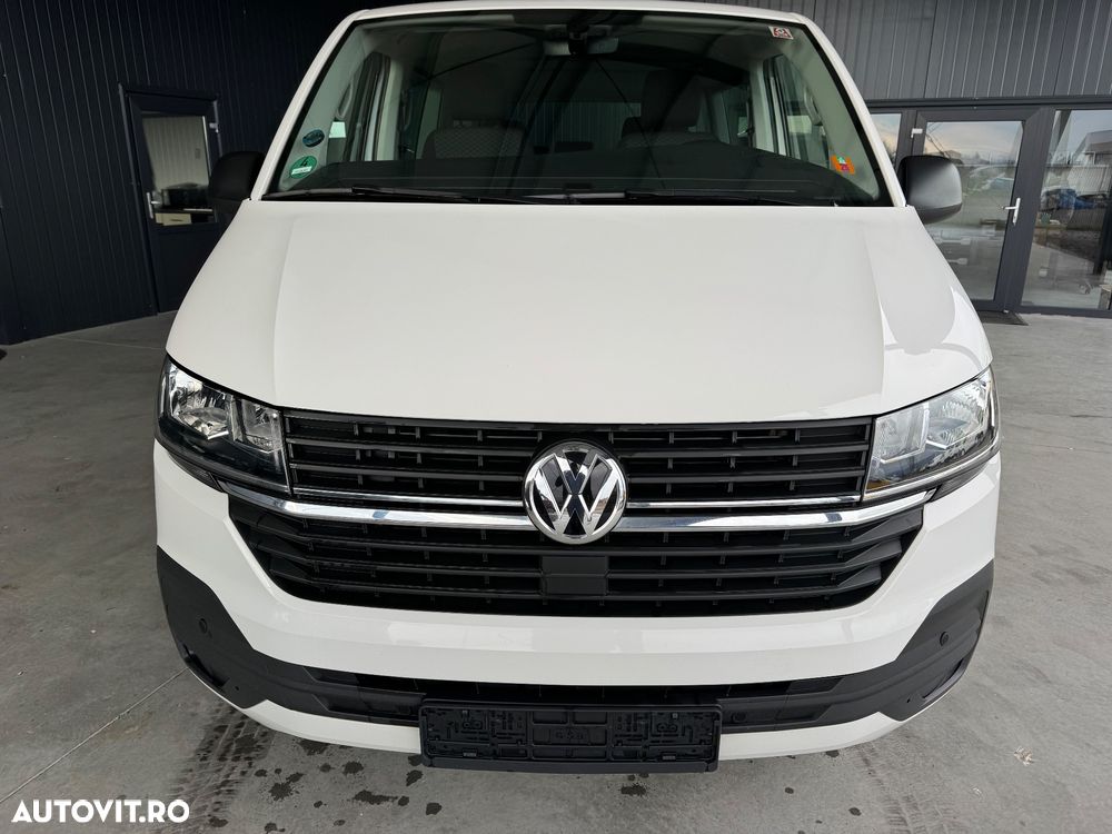 Volkswagen Multivan - 11