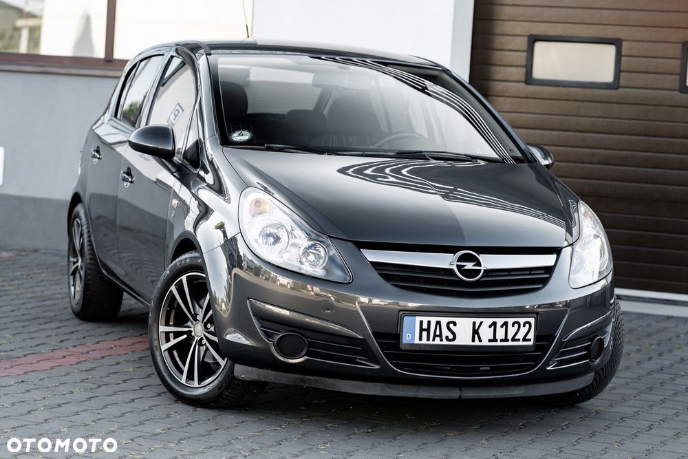 Opel Corsa 1.4 16V Cosmo - 1
