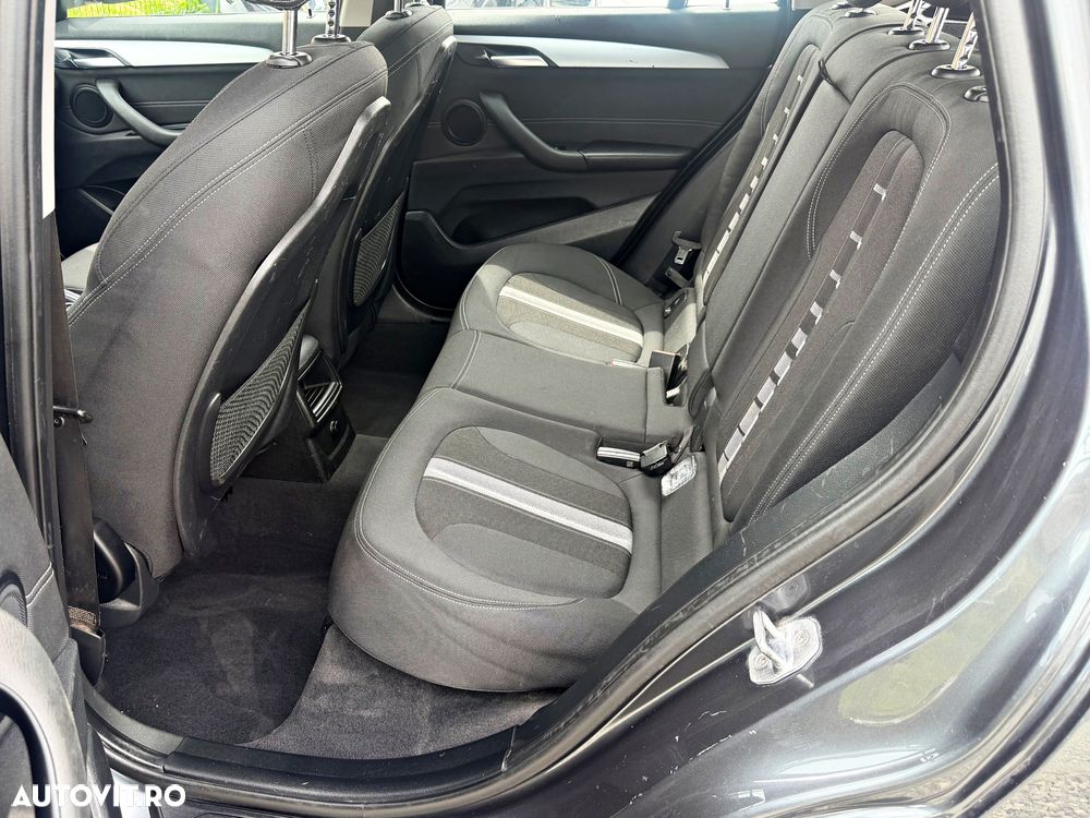 BMW X1 sDrive18d xLine - 20