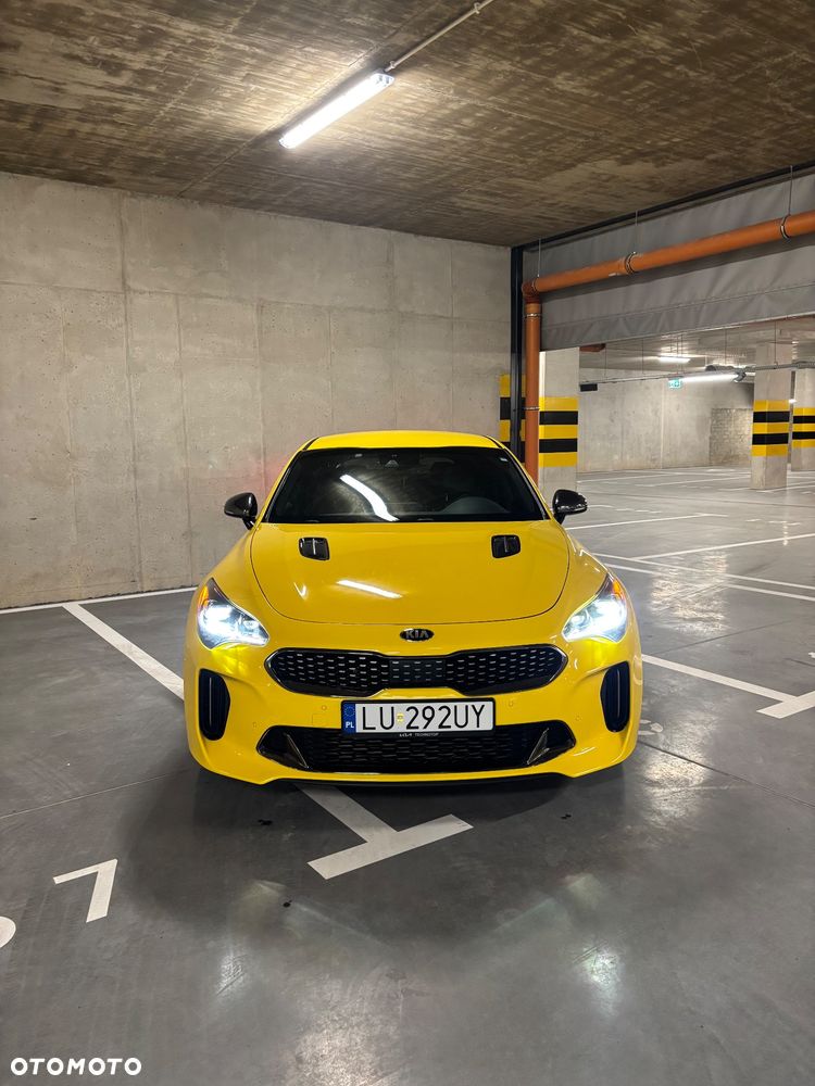 Kia Stinger - 3
