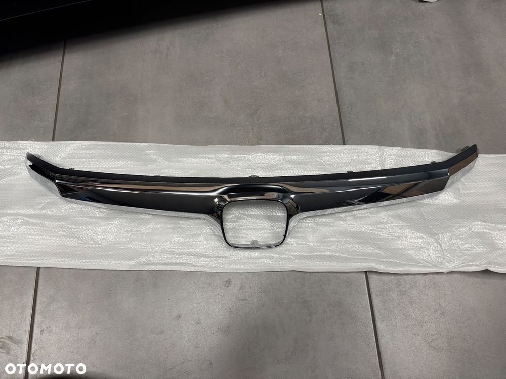 Honda Civic IX sedan atrapa chrom przód