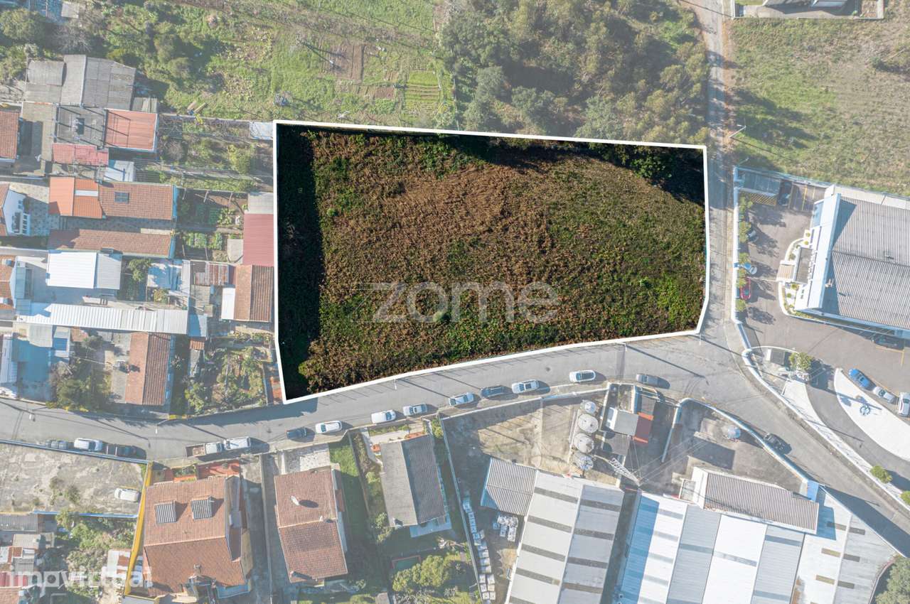 Terreno urbano com potencial construtivo | 2.960 m² | Pedroso - Grande imagem: 3/17
