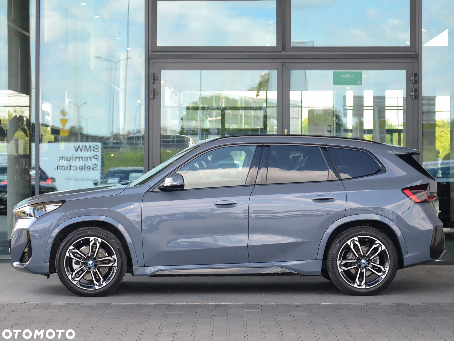 BMW iX1 xDrive30 sport - 3