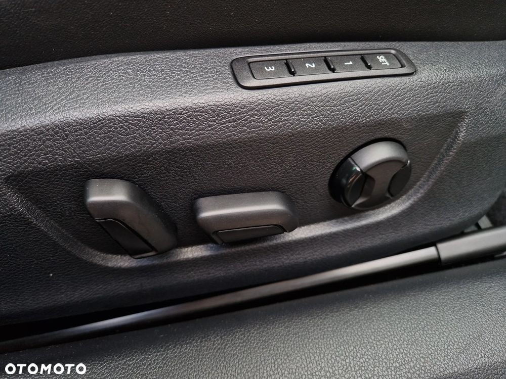 Skoda Superb 2.0 TDI DSG Style - 14