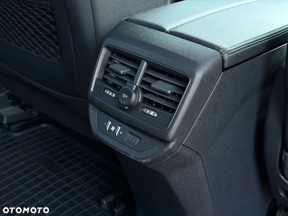 Peugeot 5008 2.0 BlueHDi Allure Pack S&S EAT8 - 28