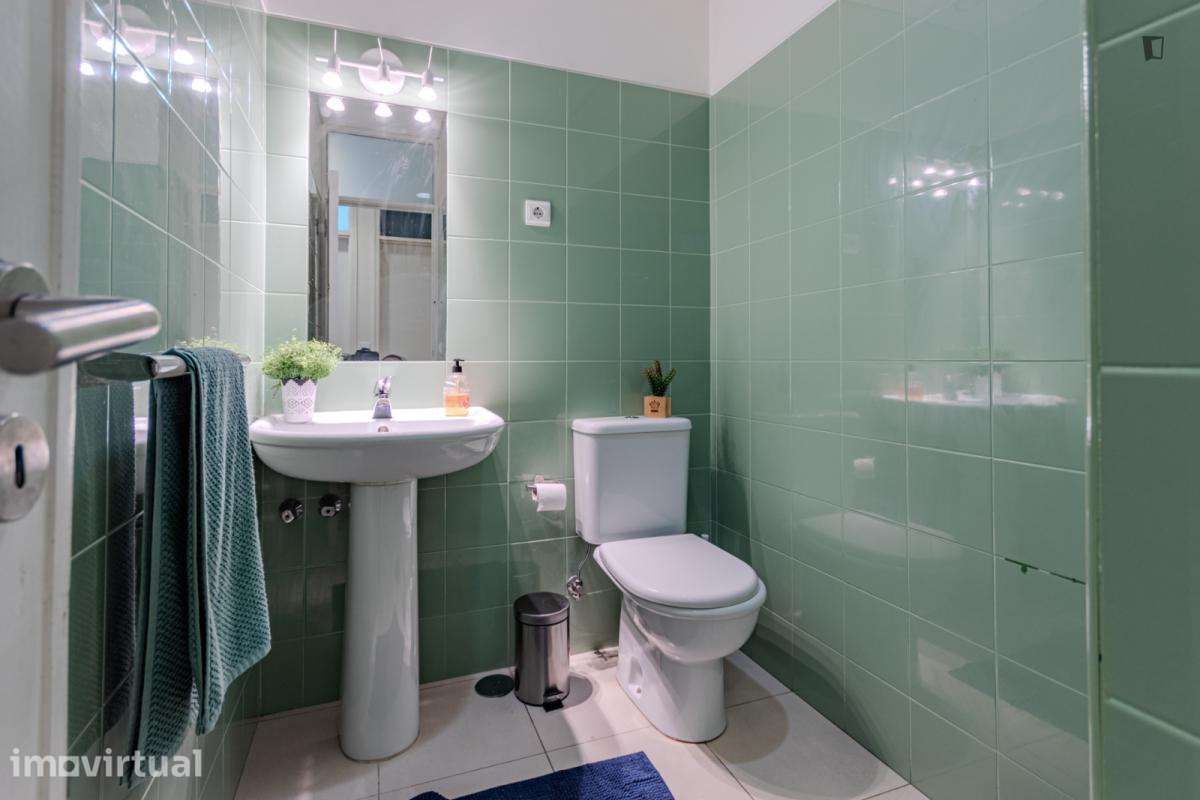 Quarto - localizado em Ramalde Porto - Grande imagem: 3/28