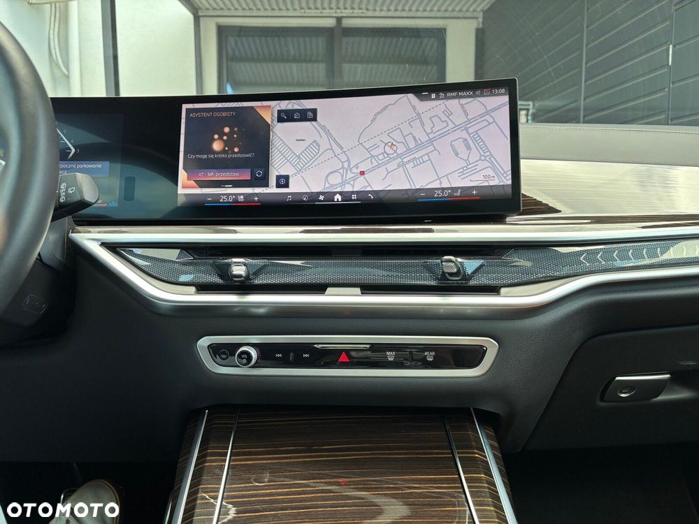 BMW X7 - 34