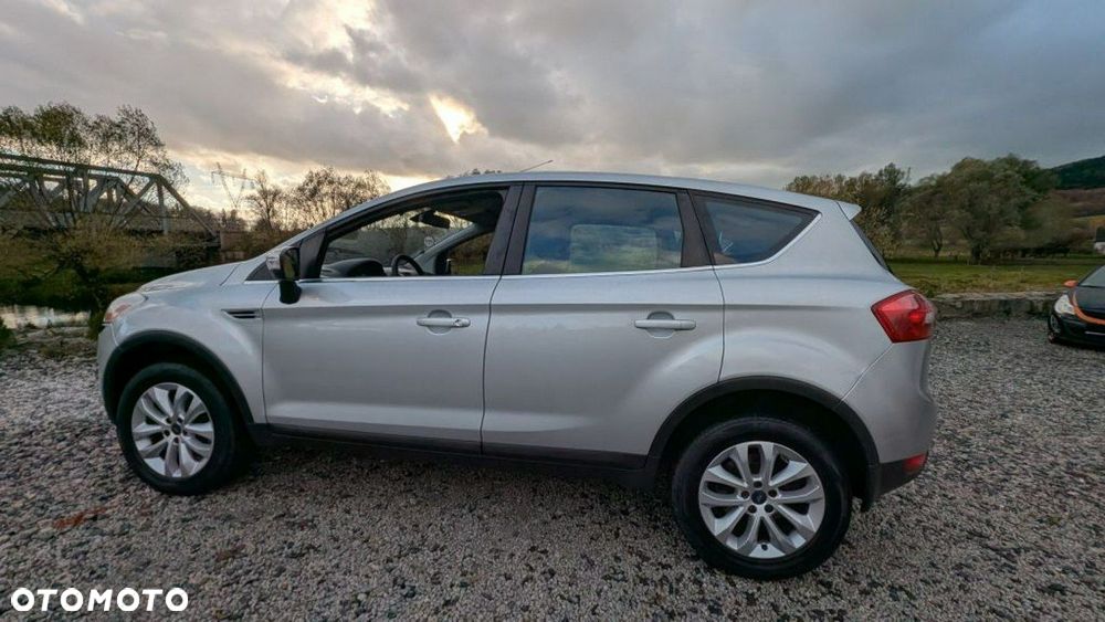 Ford Kuga 2.0 TDCi 4x4 Titanium - 17