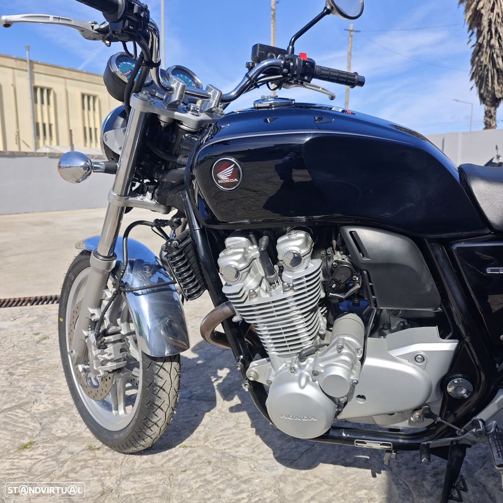Honda CB 1100F - 18