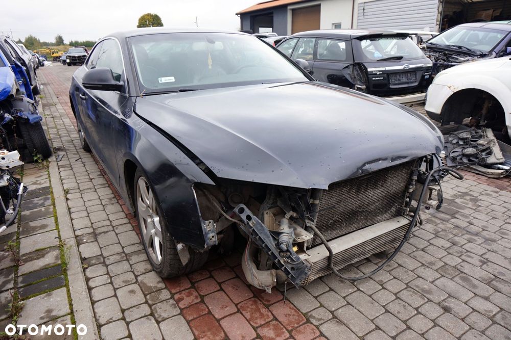 AUDI A5 I 8T COUPE 2008 LZ9Y 2.7 TDI CAMA 190KM KSS CZARNY na części - 7