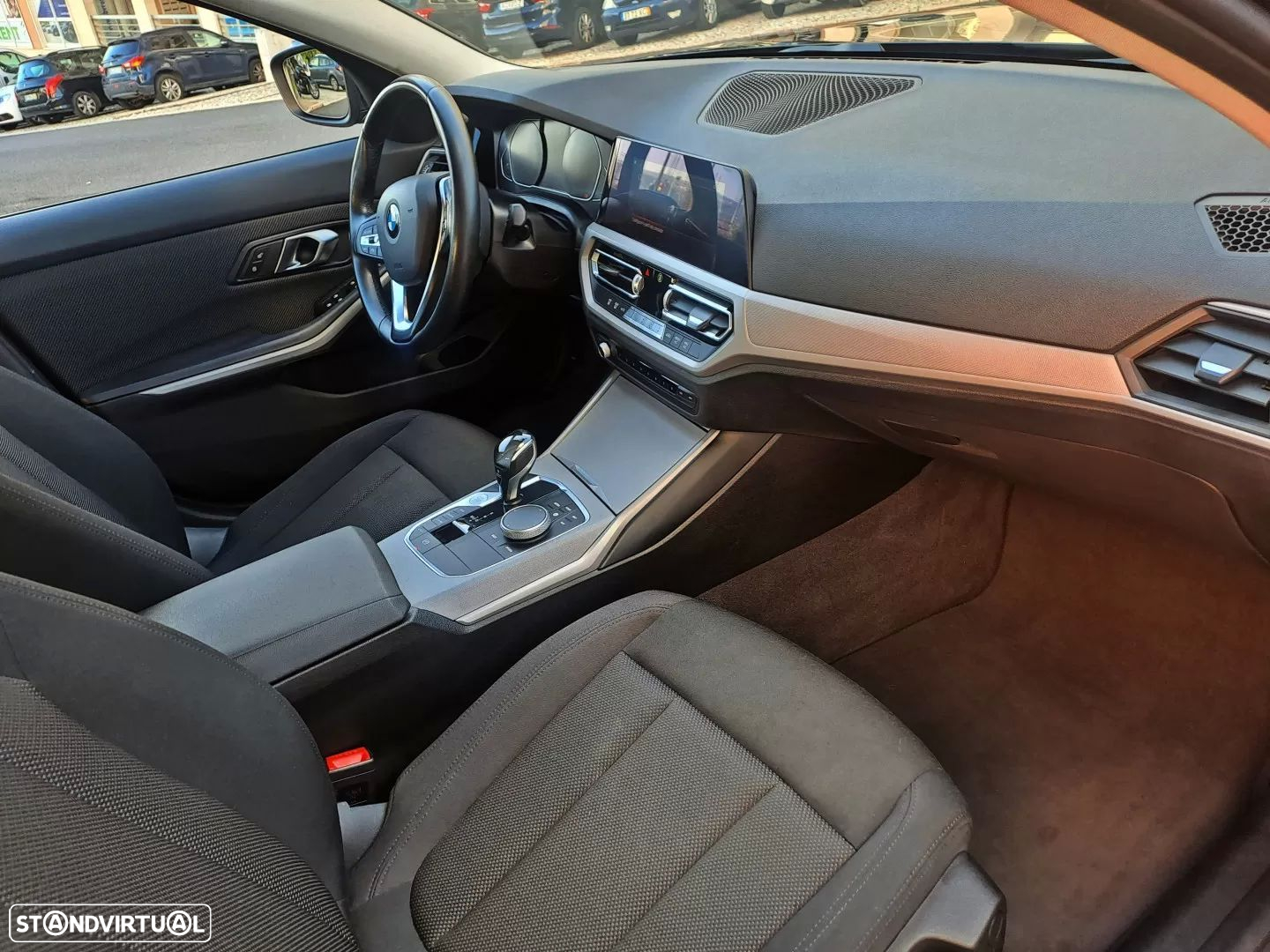 BMW 320 d Auto - 24