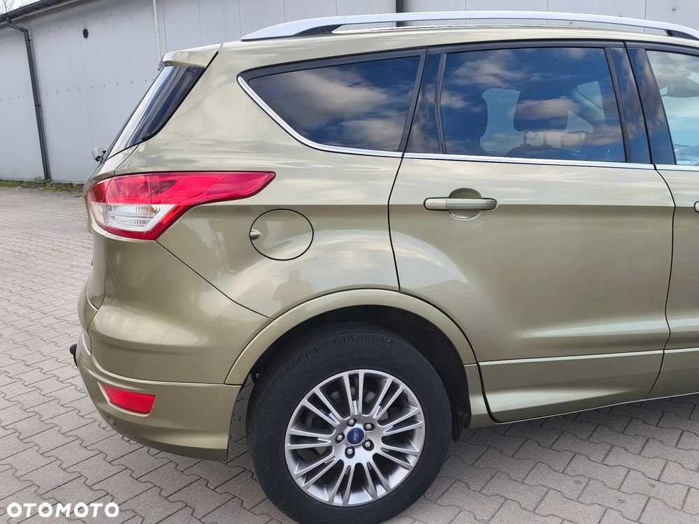 Ford Kuga 2.0 TDCi 4x4 Titanium - 19
