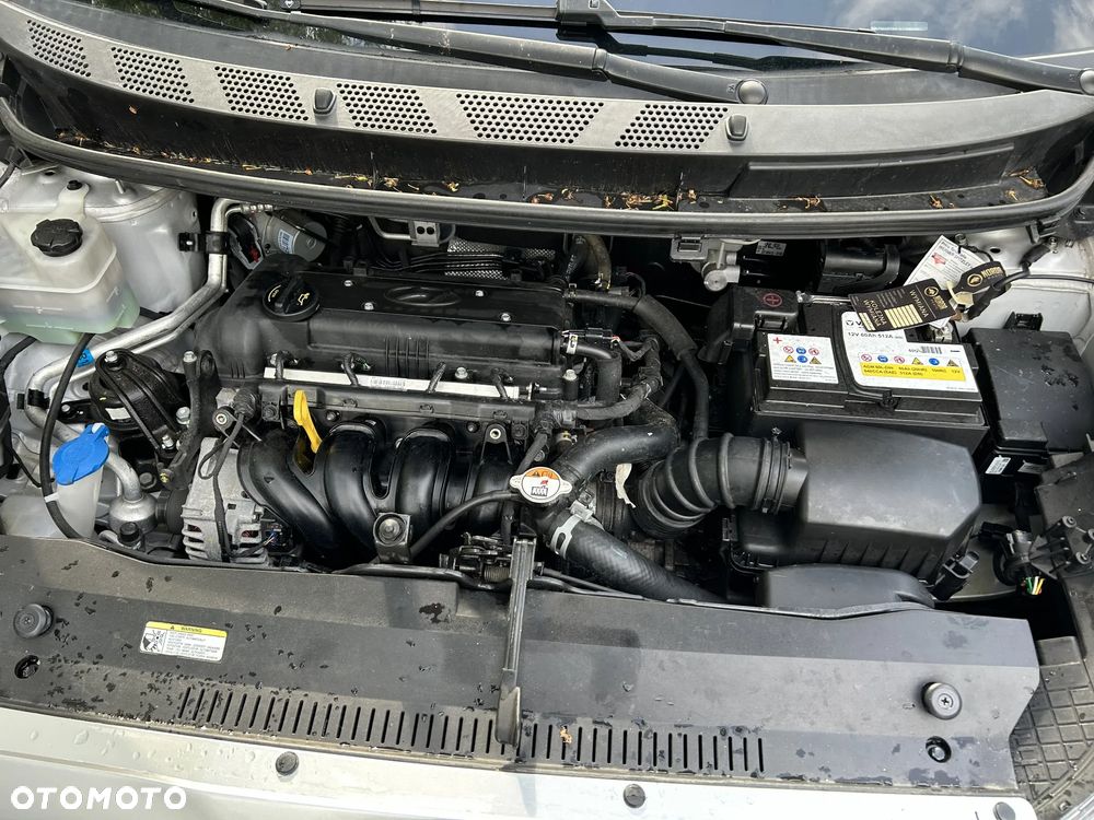 Hyundai ix20 1.4 blue Trend - 13