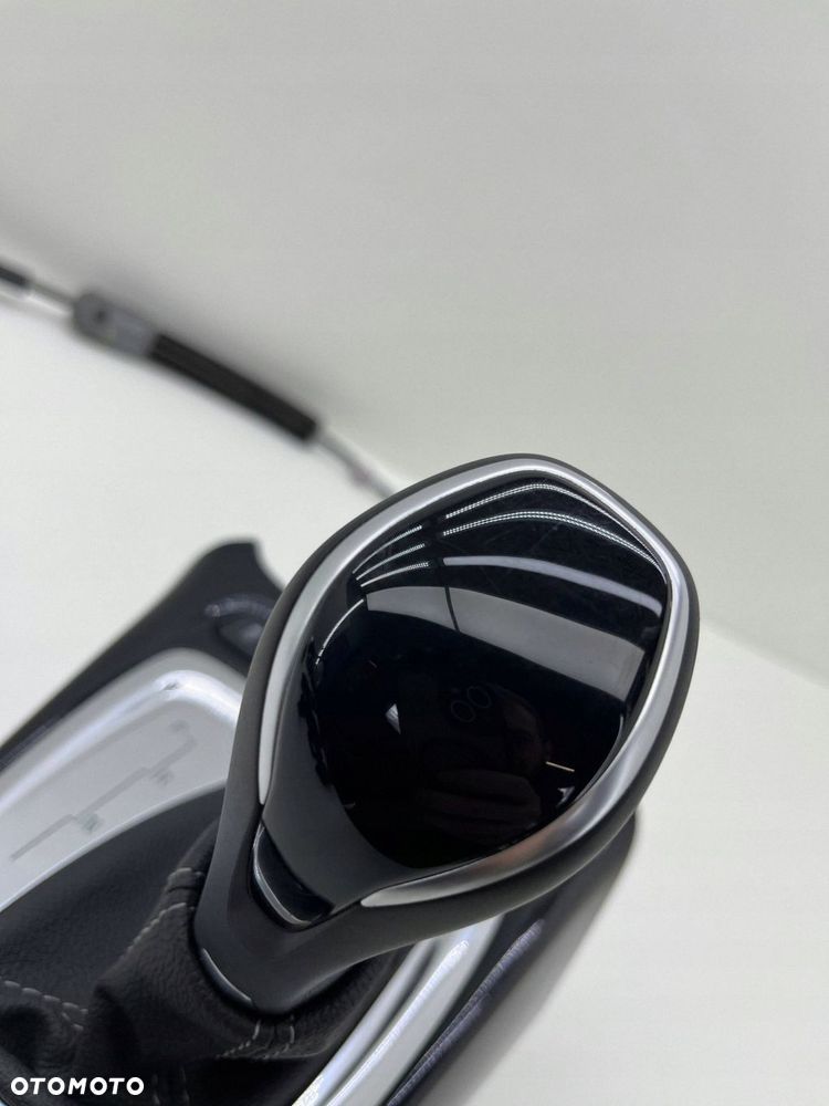 OPEL CROSSLAND X GAŁKA LEWAREK ZMIANY BIEGÓW EUROPA 119172377 - 9