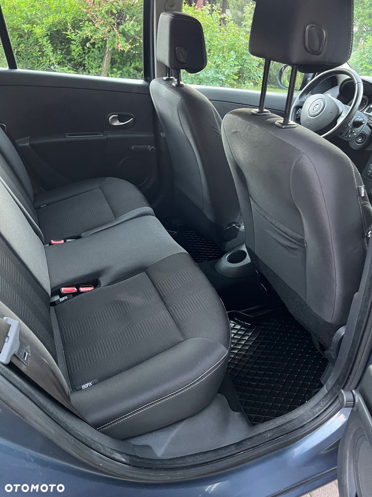 Renault Clio - 8