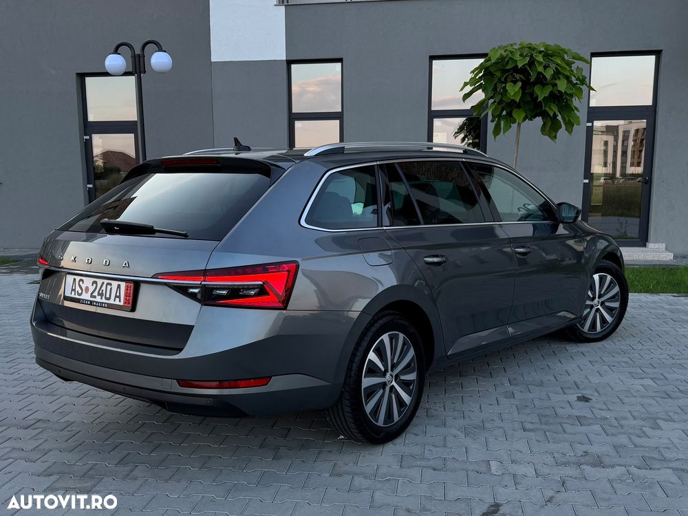 Skoda Superb 2.0 TDI DSG Style - 3