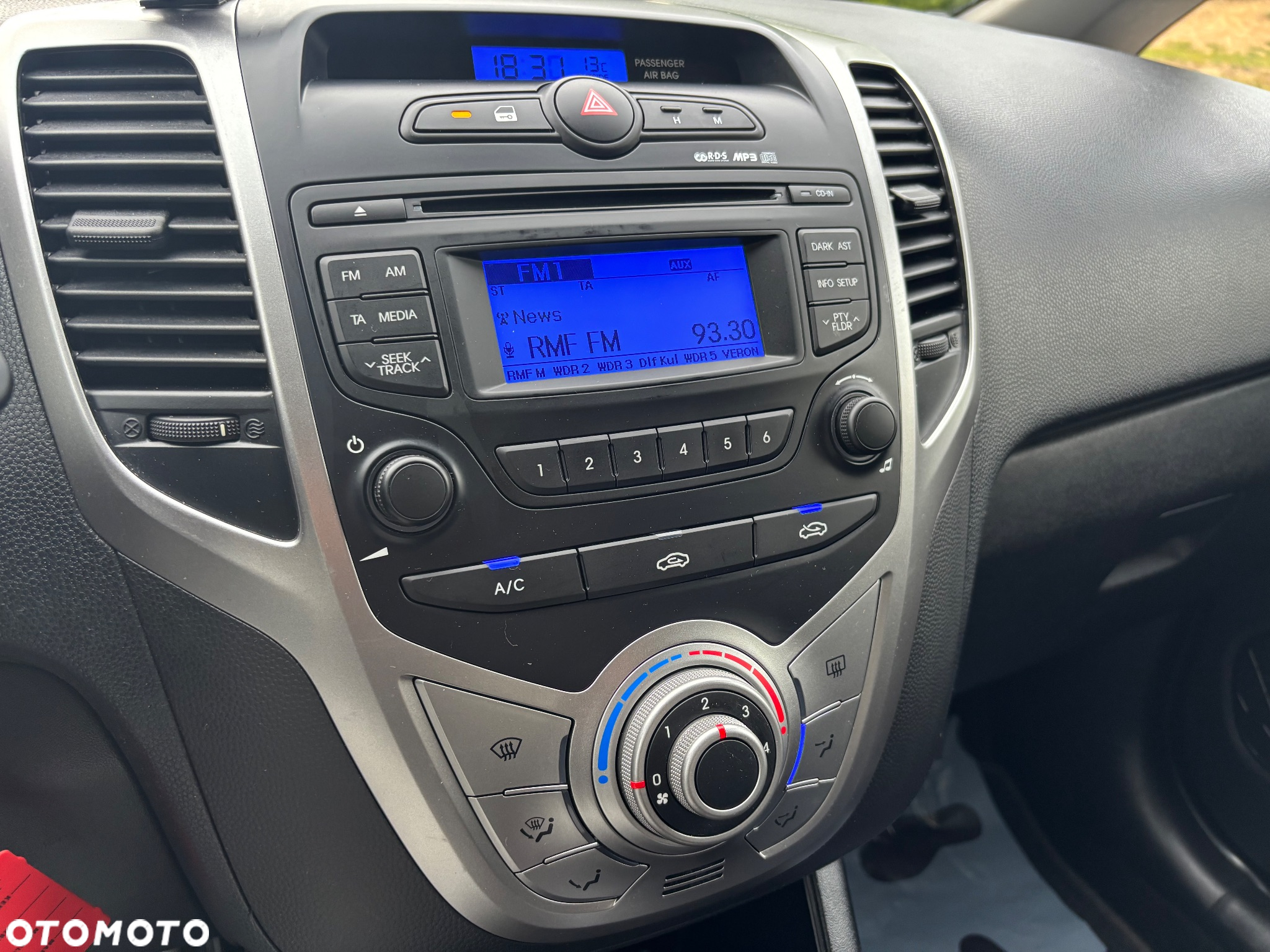 Hyundai ix20 1.4 Comfort blue - 11