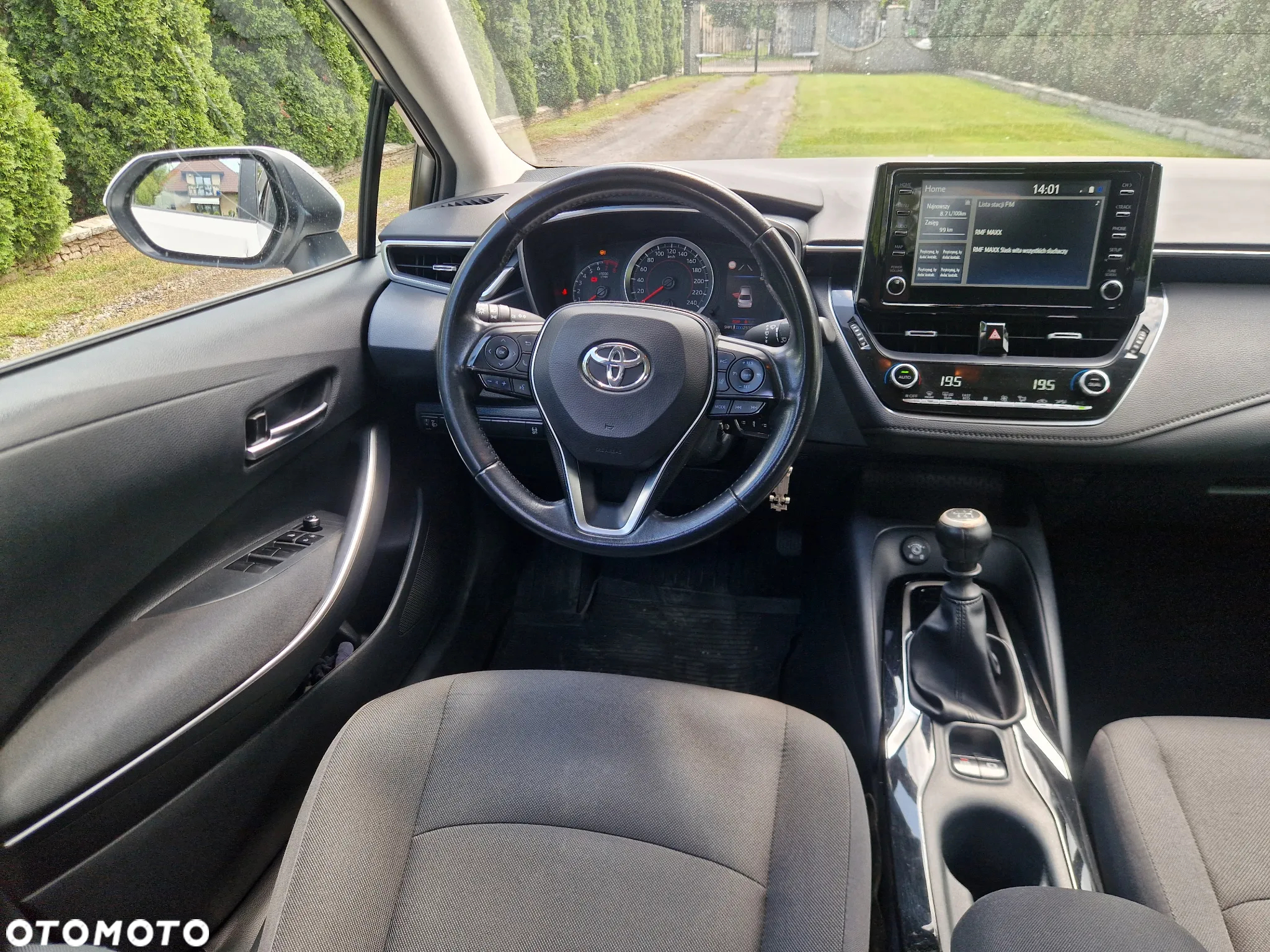 Toyota Corolla 1.6 Comfort - 12