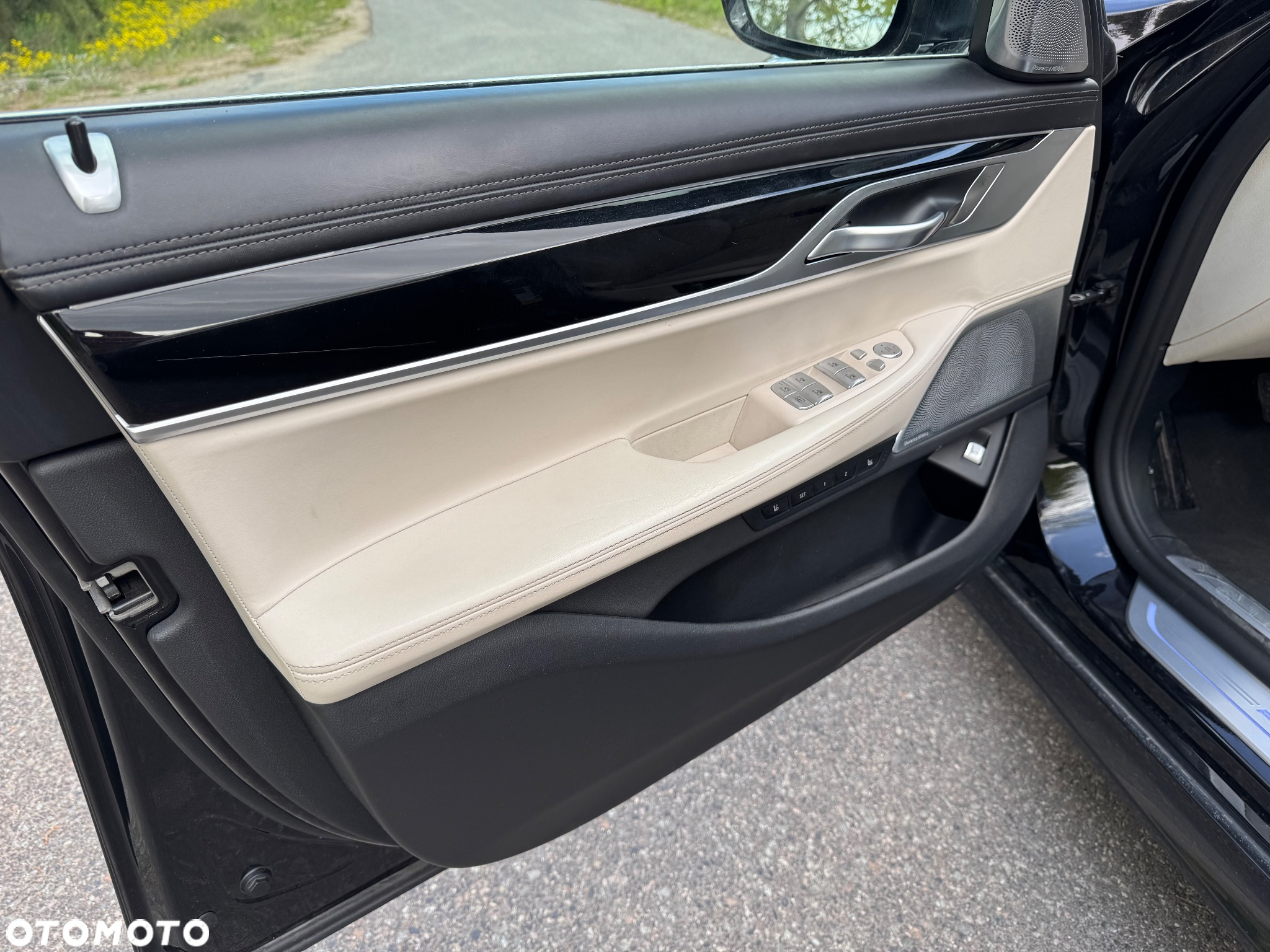 BMW-ALPINA B7 Biturbo - 23