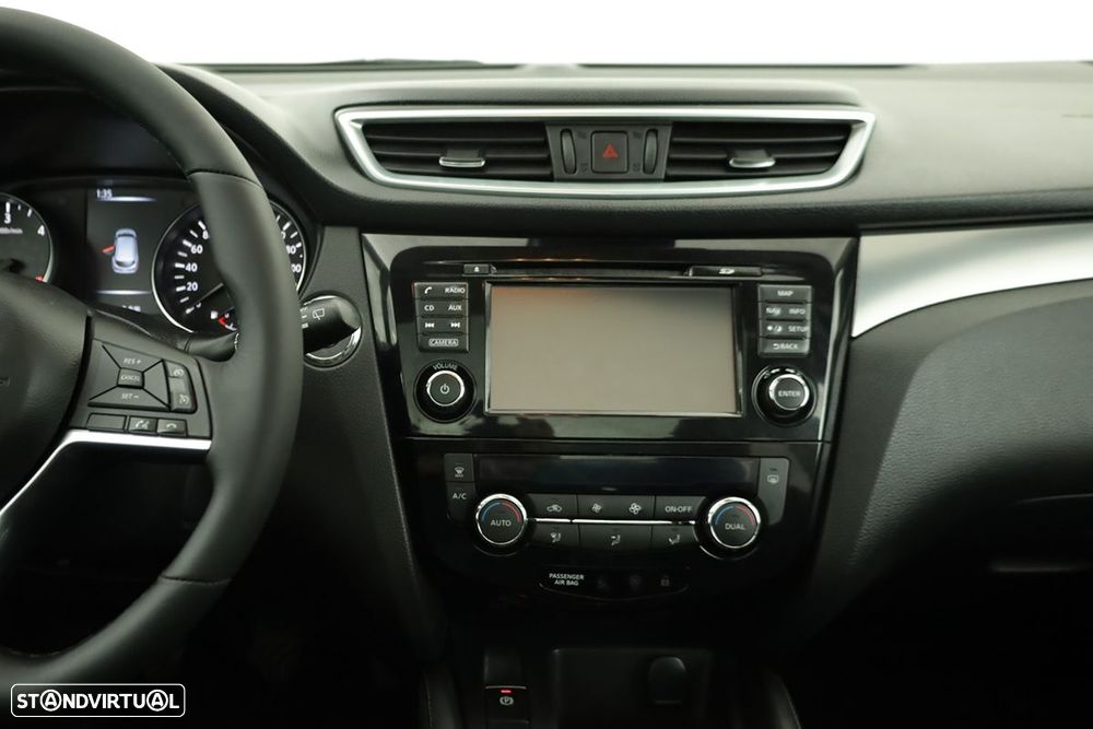Nissan Qashqai 1.5 dCi N-Connecta 18 - 9