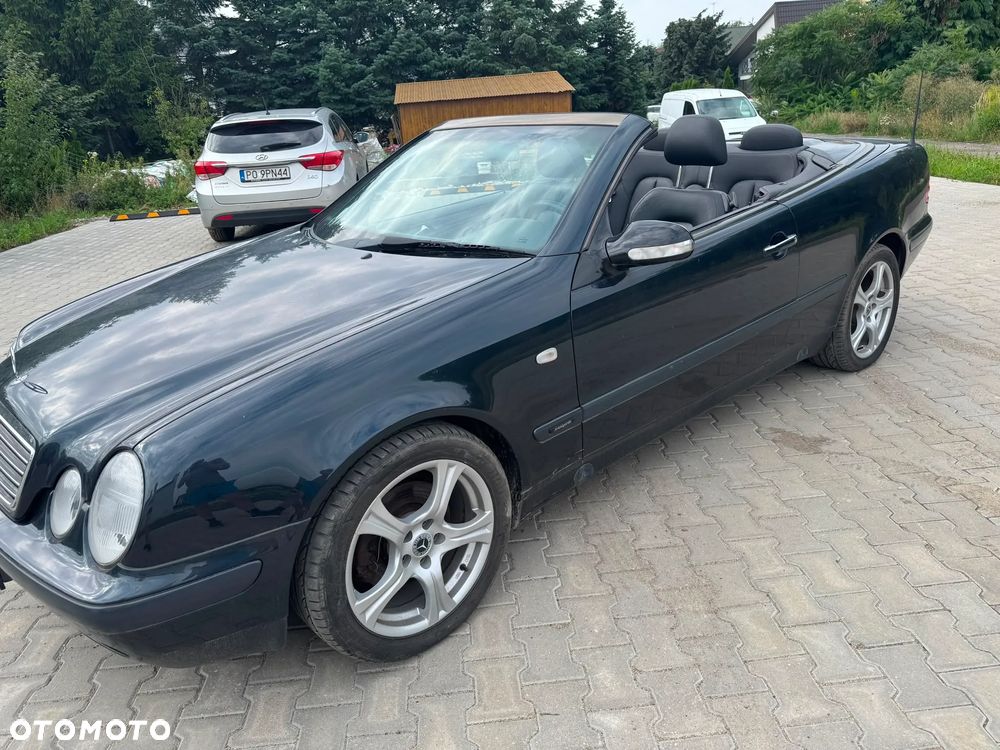 Mercedes-Benz CLK - 5